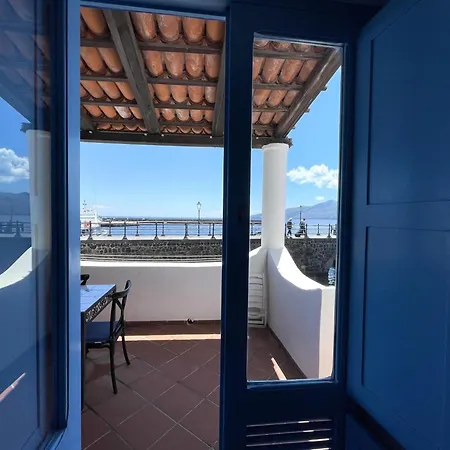 Casa Segreto, Sul Porto Di Holiday home